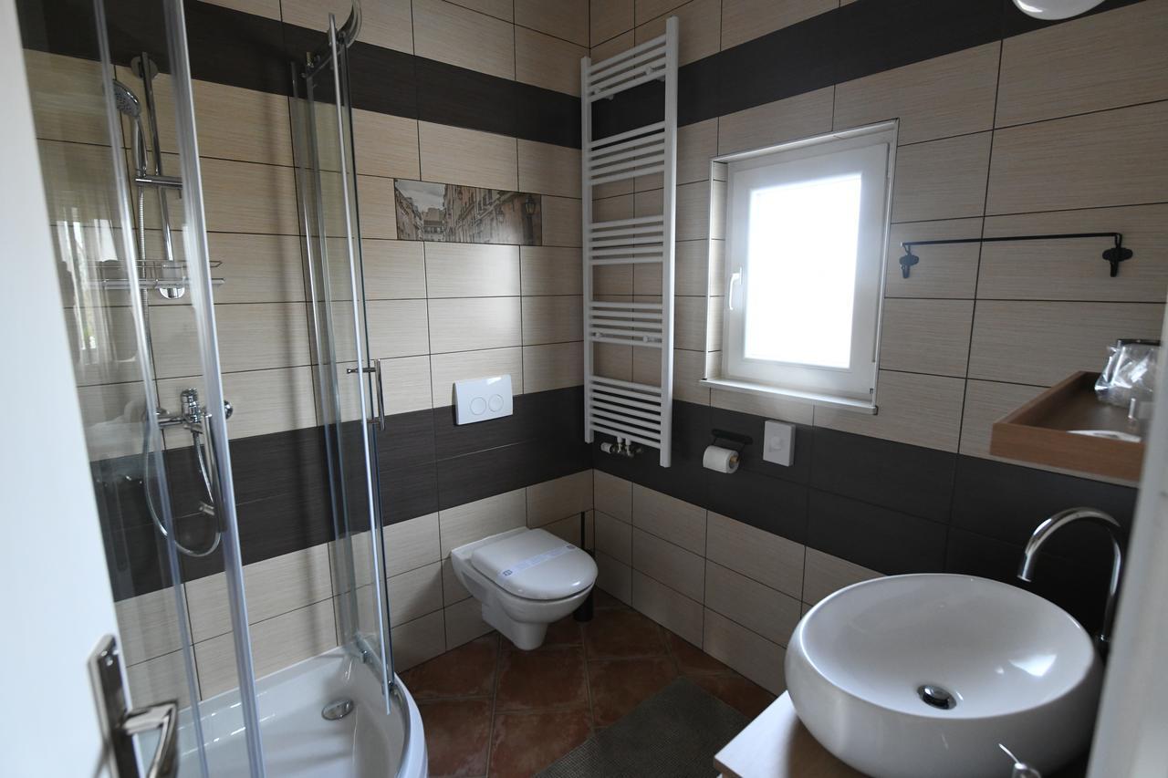 Klet Cinkus Bed & Breakfast Hrvatski Leskovac Eksteriør bilde