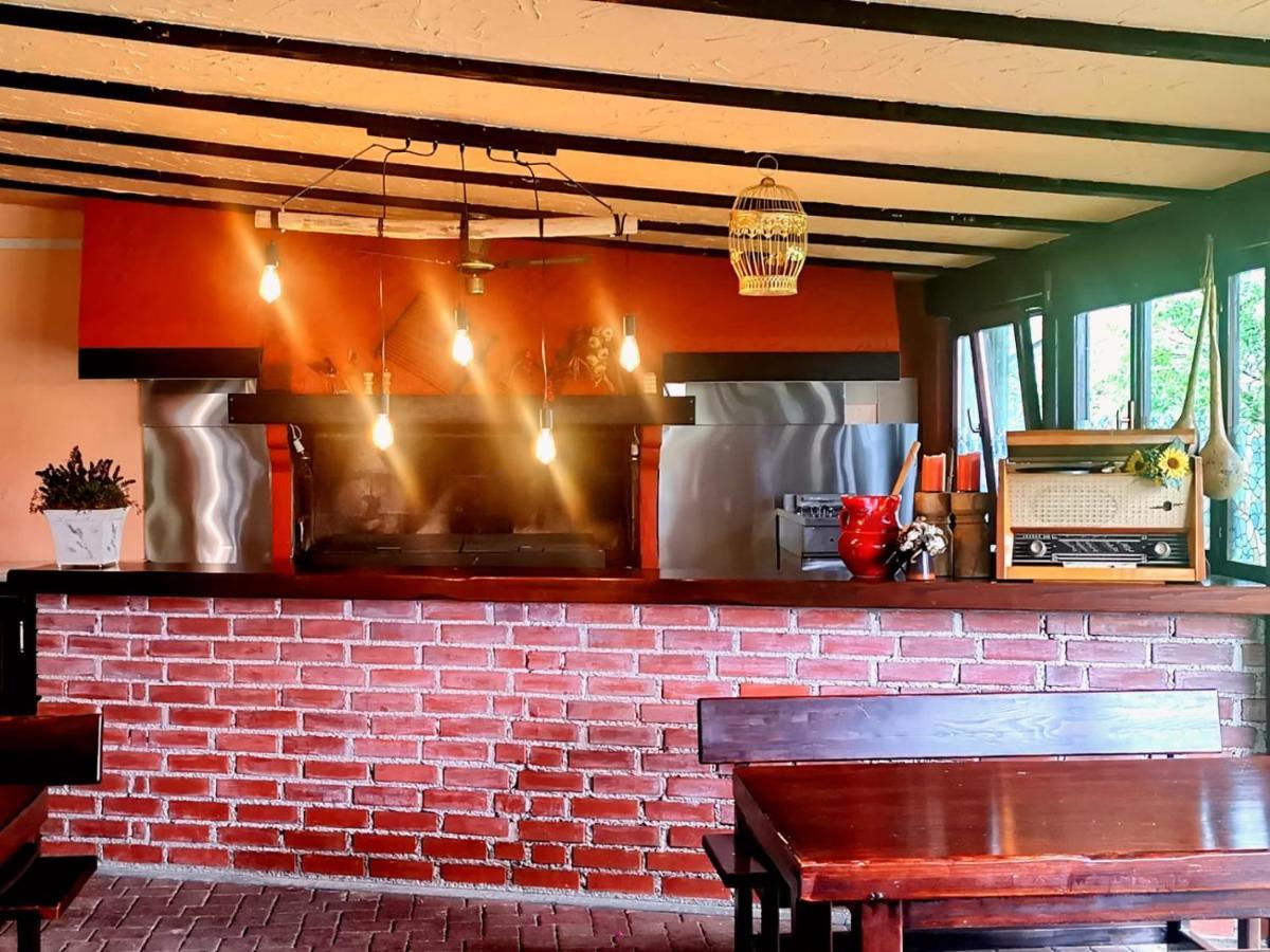 Klet Cinkus Bed & Breakfast Hrvatski Leskovac Eksteriør bilde